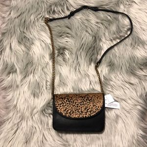 AEO Crossbody leopard/black printed bag